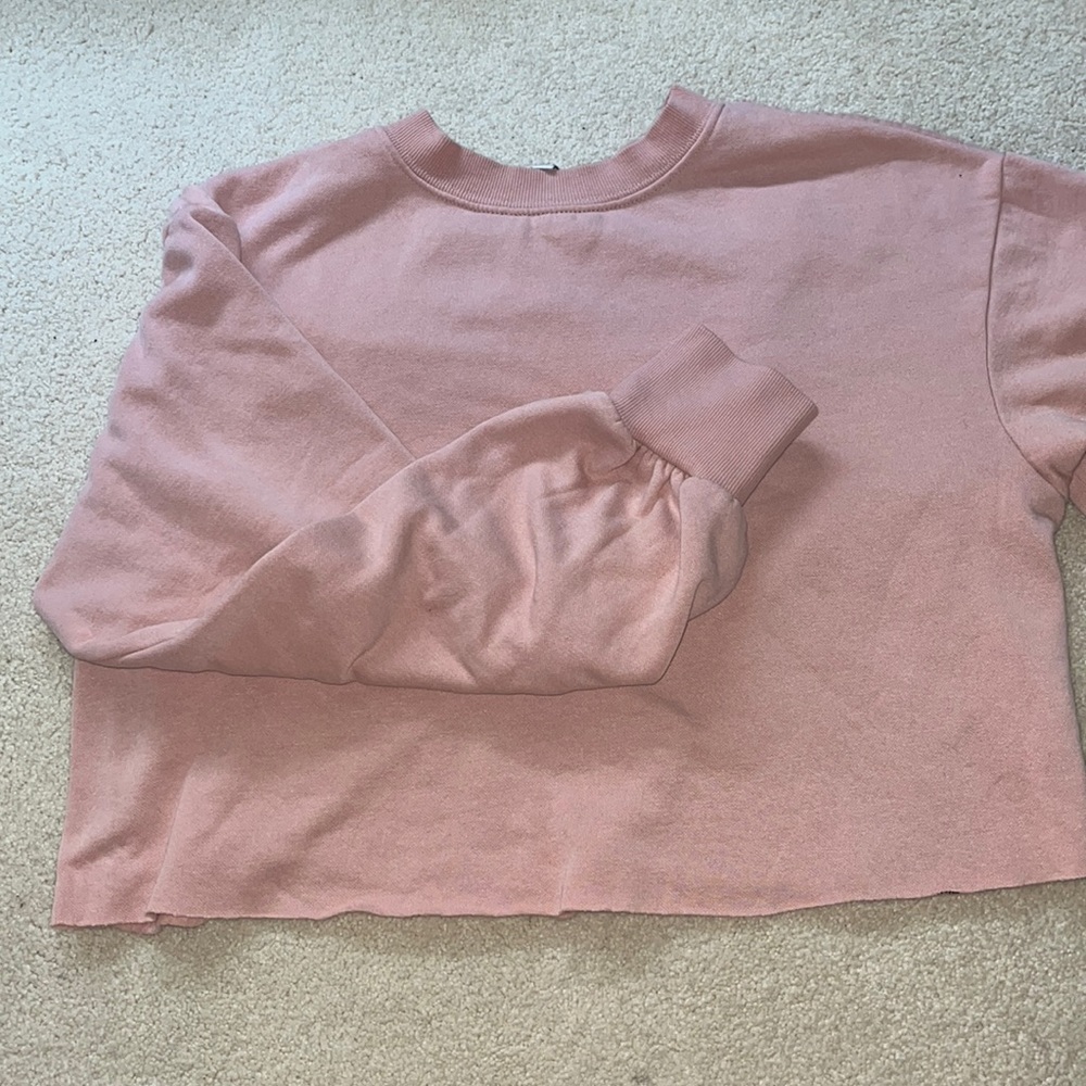 H&M cropped sweatshirt